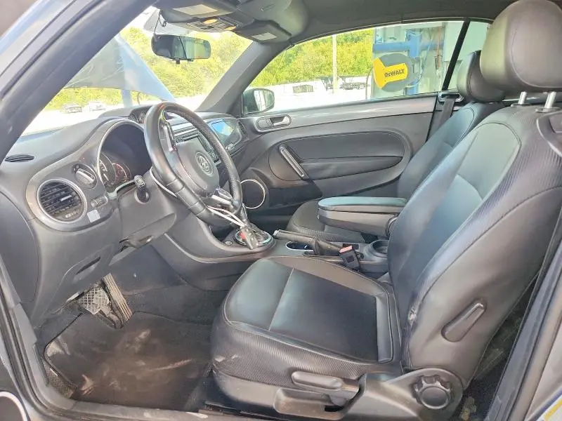 2013 VOLKSWAGEN BEETLE   