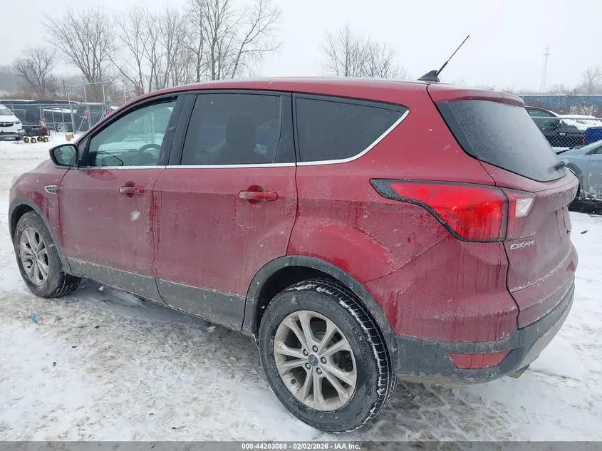2019 FORD ESCAPE SE