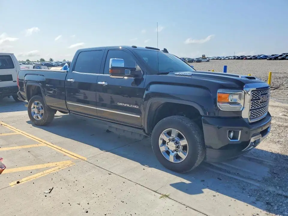 2018 GMC SIERRA K3500 DENALI  