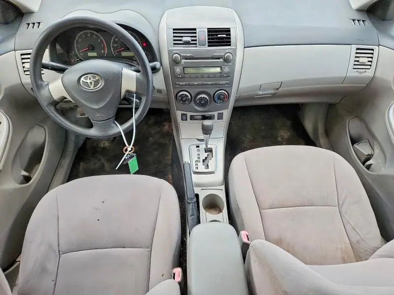 2011 TOYOTA COROLLA LE  