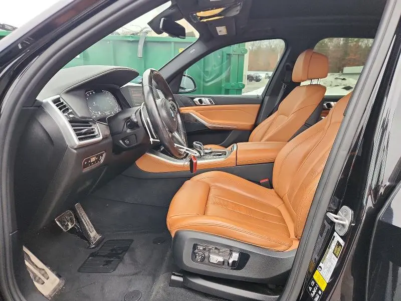 2021 BMW X5   