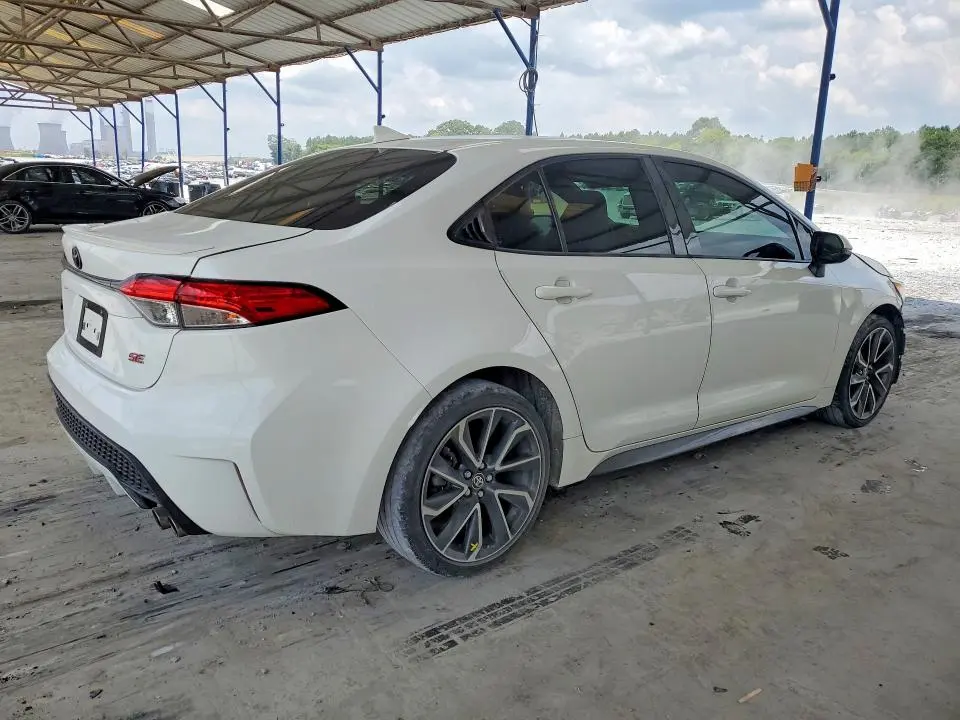 2021 TOYOTA COROLLA SE  
