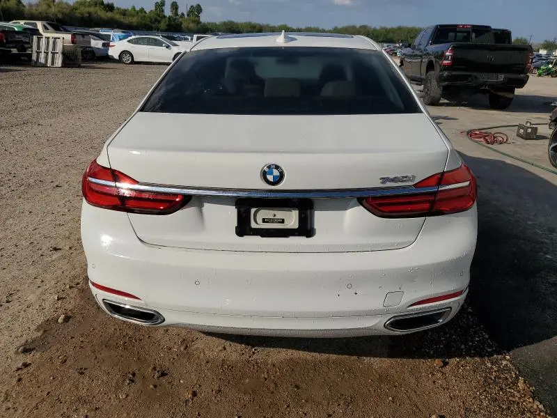 2019 BMW 740 I  