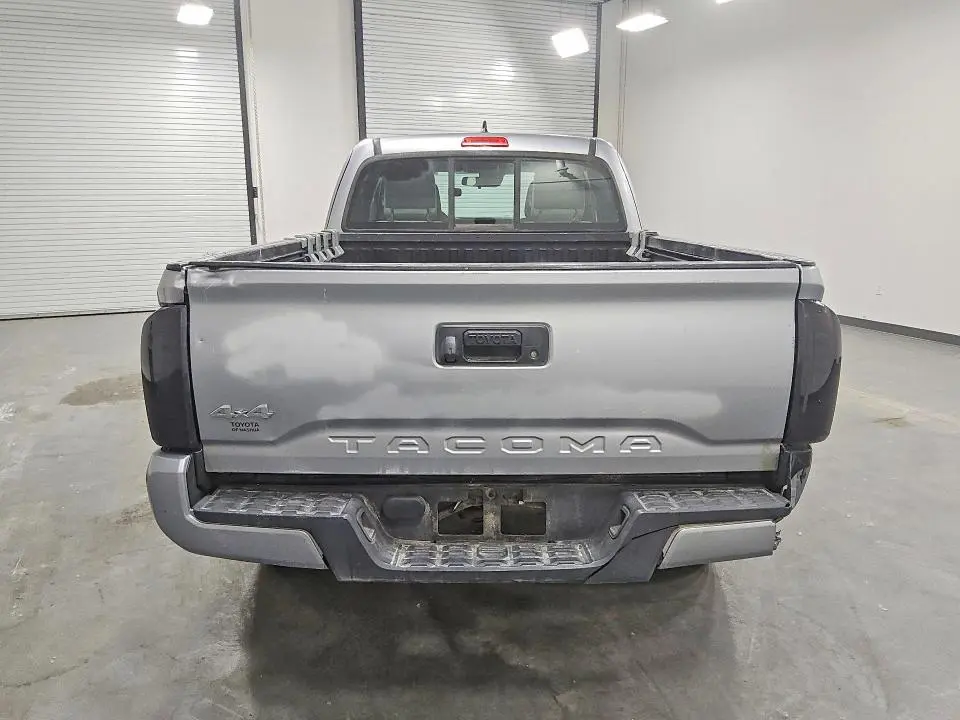 2018 TOYOTA TACOMA SR  