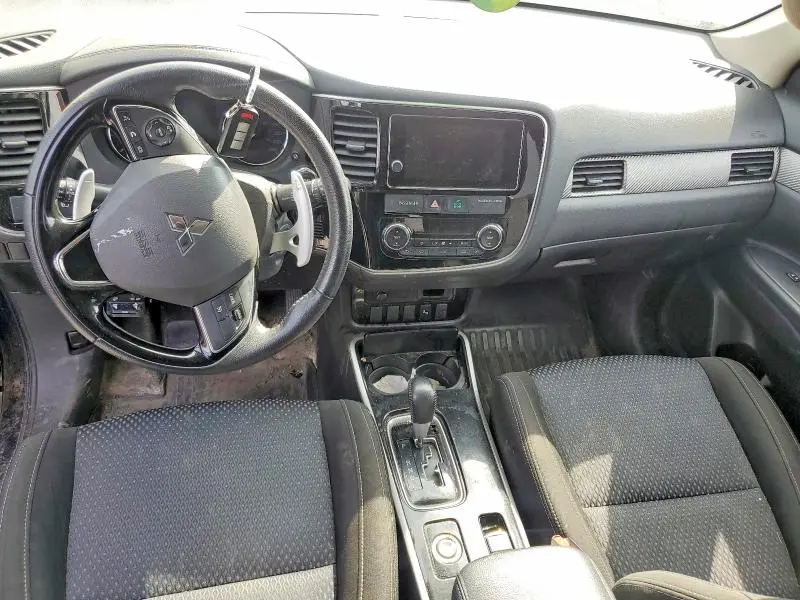 2018 MITSUBISHI OUTLANDER SE  