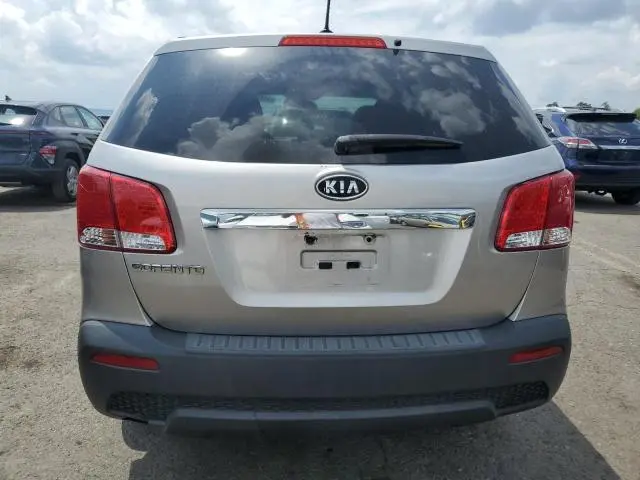 2013 KIA SORENTO LX  