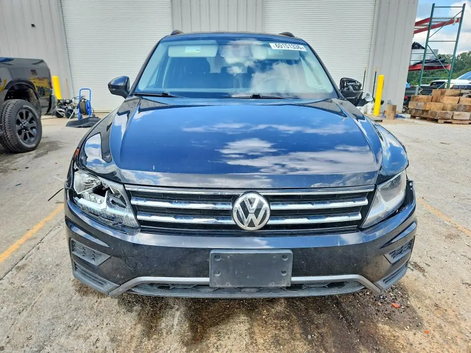 2021 VOLKSWAGEN TIGUAN SE  