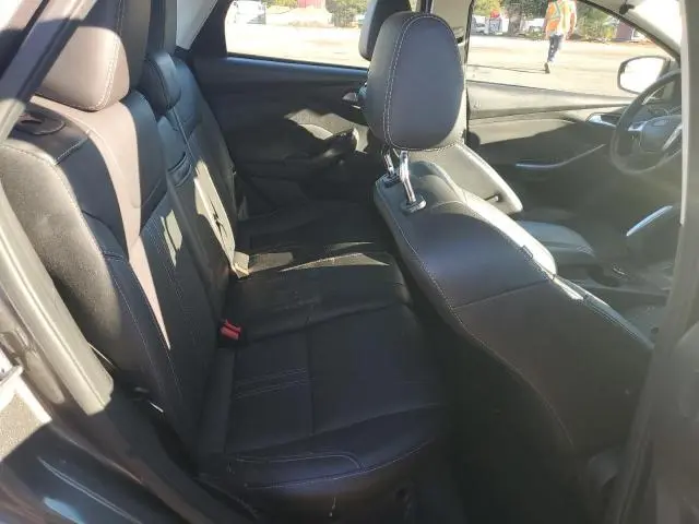 2012 FORD FOCUS TITANIUM  