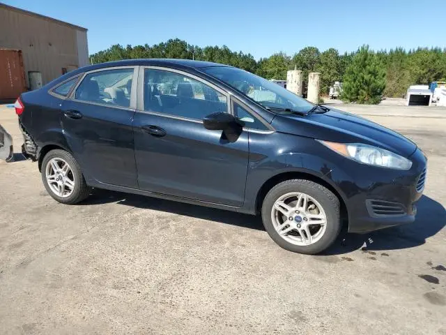 2017 FORD FIESTA SE  