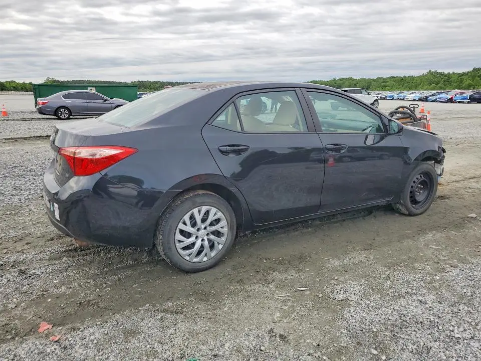 2017 TOYOTA COROLLA LE  
