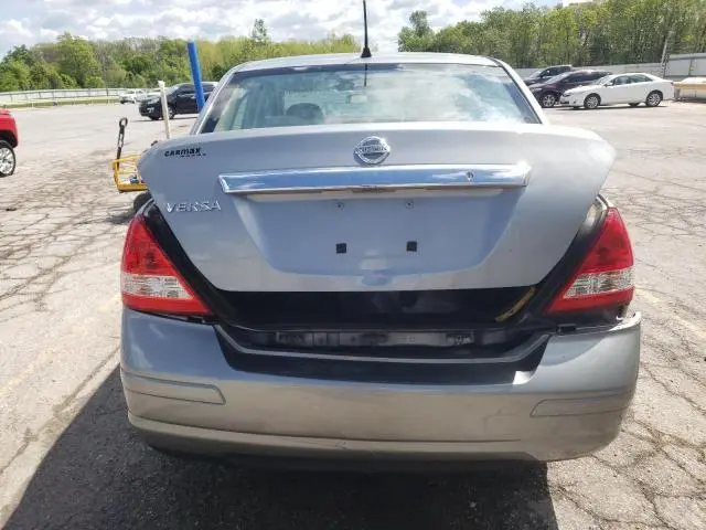 2011 NISSAN VERSA S  