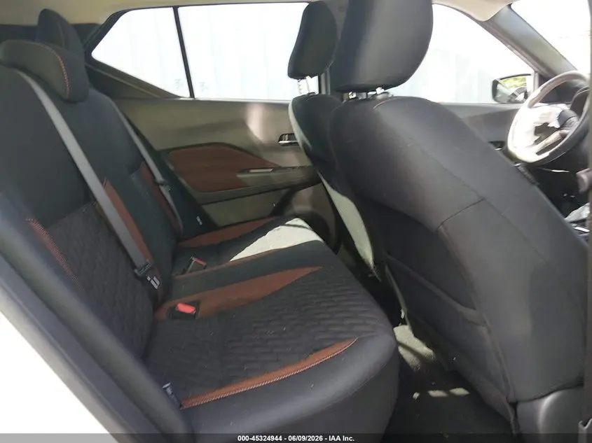 2022 NISSAN KICKS SR XTRONIC CVT