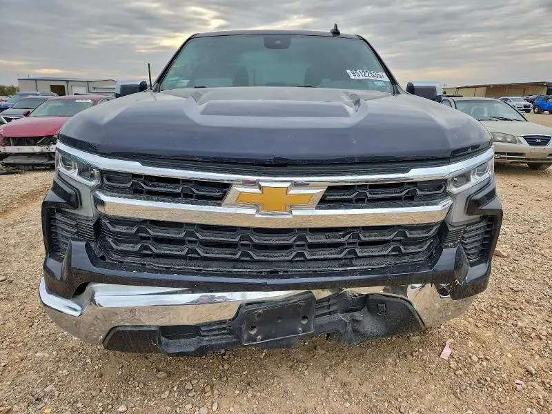 2023 CHEVROLET SILVERADO C1500 LT  