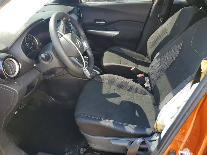 2019 NISSAN KICKS SV  
