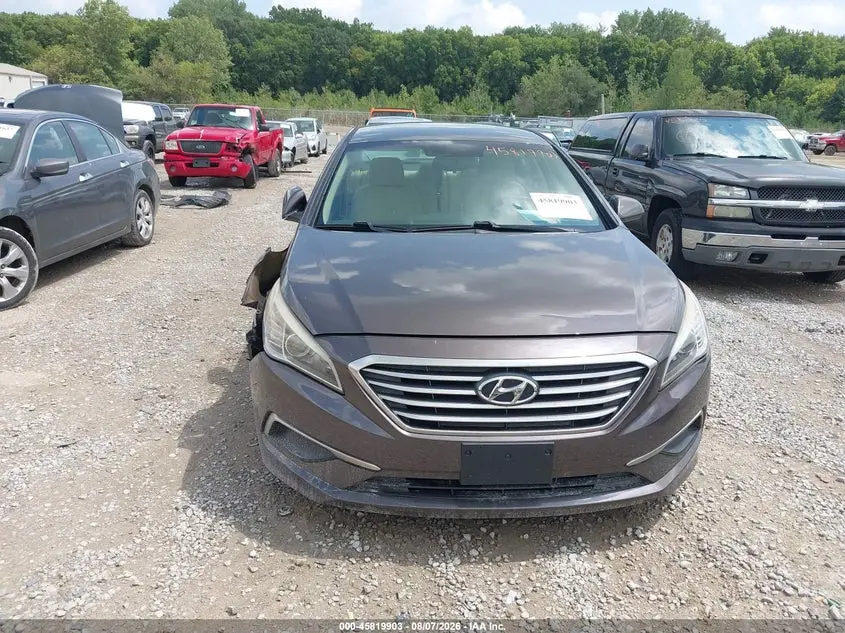 2017 HYUNDAI SONATA SE