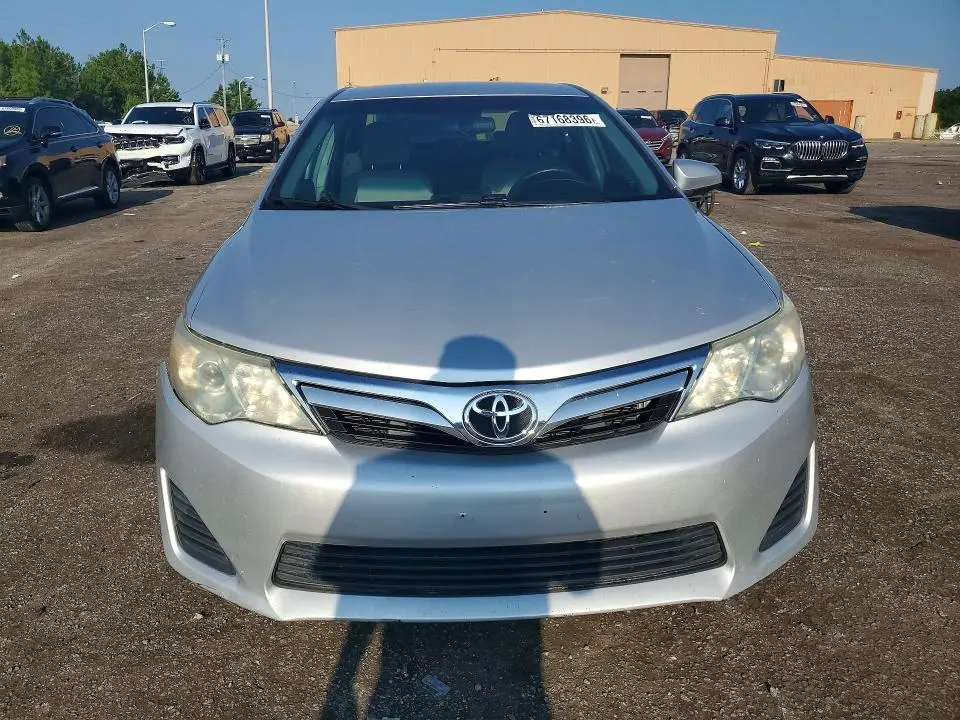 2014 TOYOTA CAMRY LE  