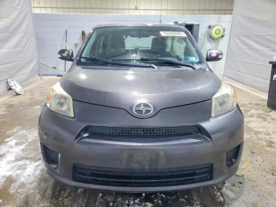 2010 TOYOTA SCION XD   