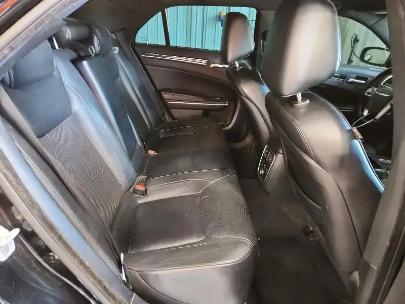 2012 CHRYSLER 300C   