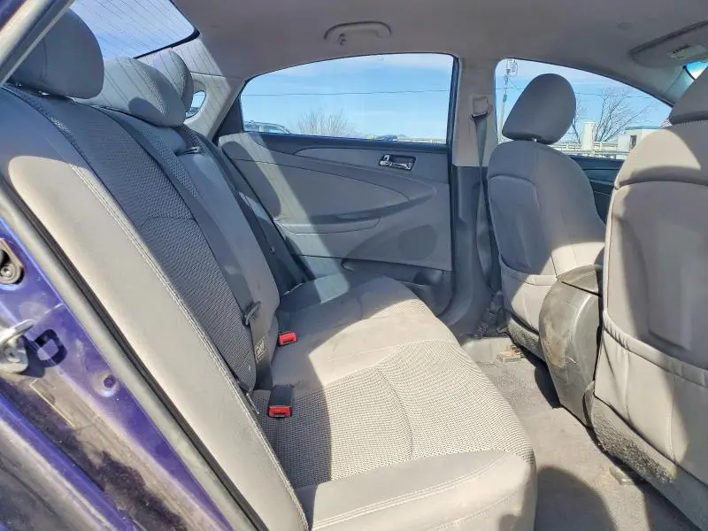 2012 HYUNDAI SONATA GLS  