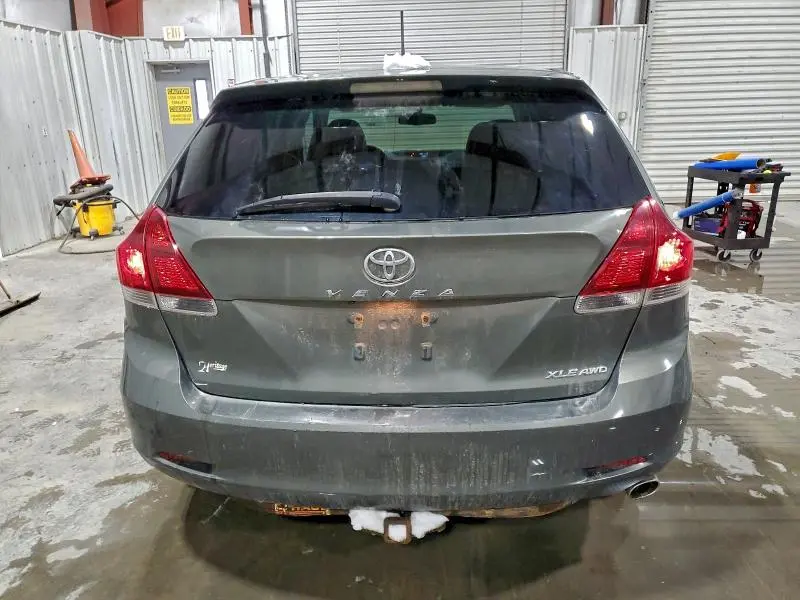 2014 TOYOTA VENZA LE  