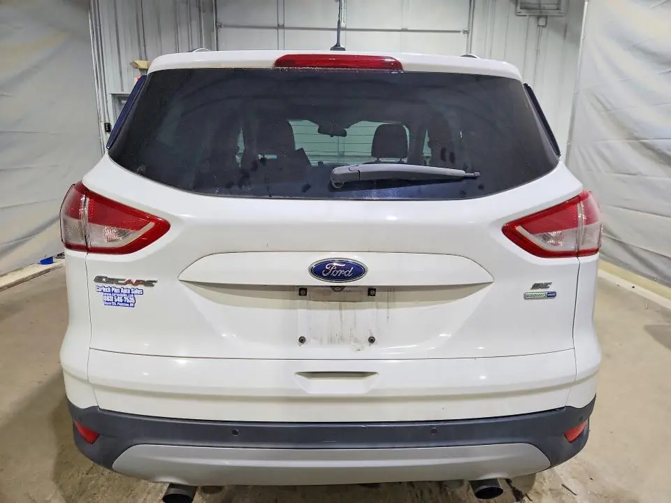 2015 FORD ESCAPE SE  