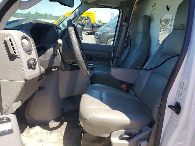 2023 FORD ECONOLINE - BOX TRUCK