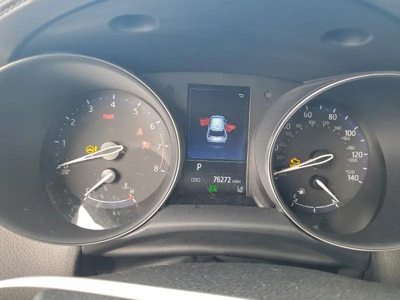 2021 TOYOTA C-HR XLE  