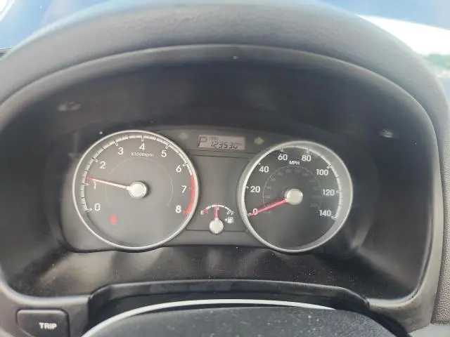 2010 HYUNDAI ACCENT GS  