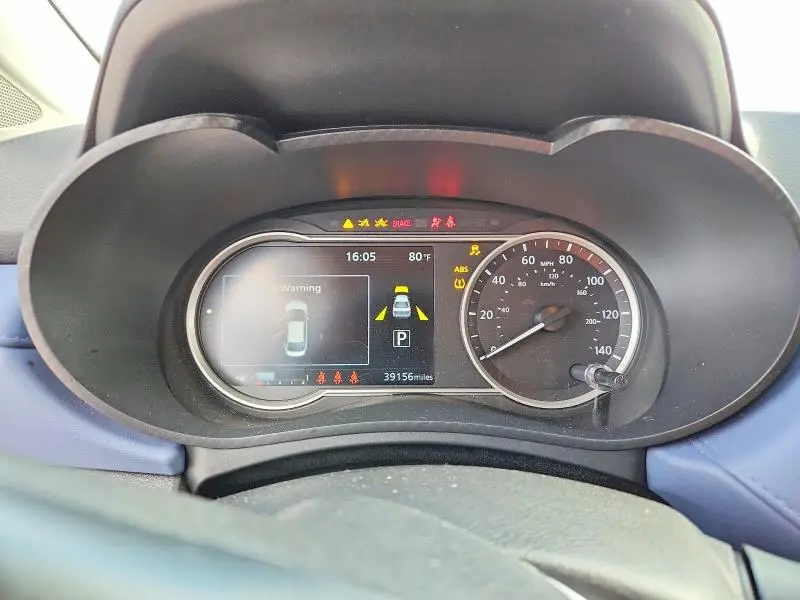 2024 NISSAN VERSA SV  