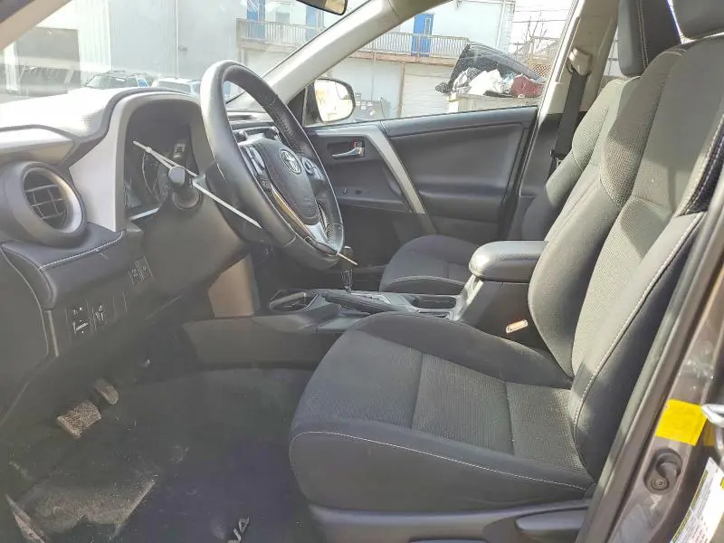 2016 TOYOTA RAV4 XLE  