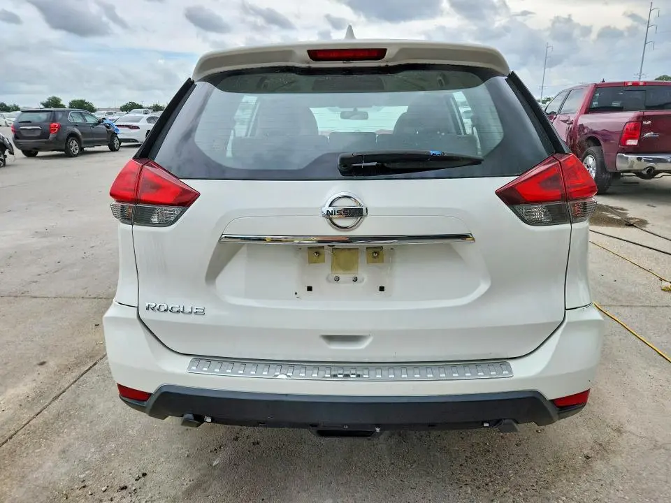 2017 NISSAN ROGUE S  
