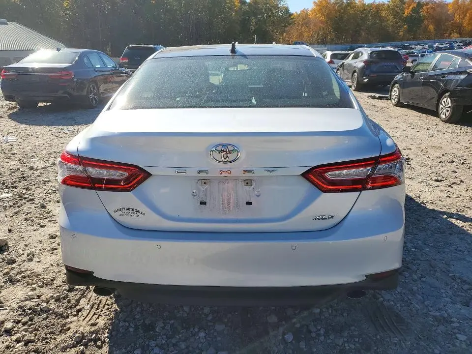 2018 TOYOTA CAMRY XLE V6  