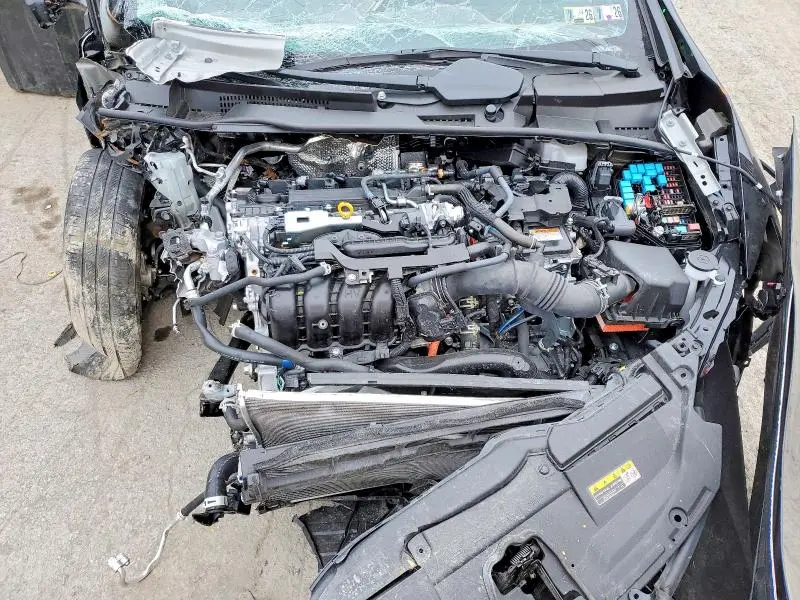 2025 TOYOTA PRIUS LE  