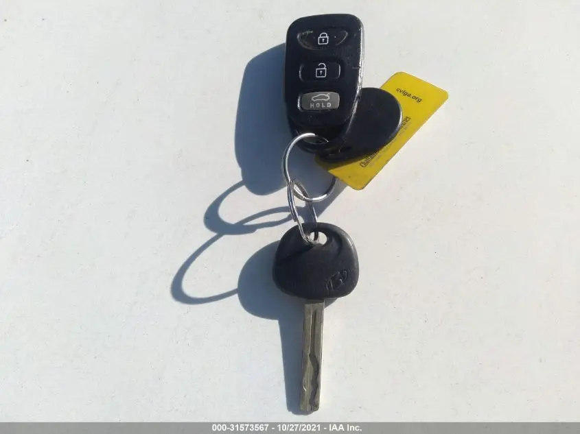 2011 HYUNDAI SONATA GLS