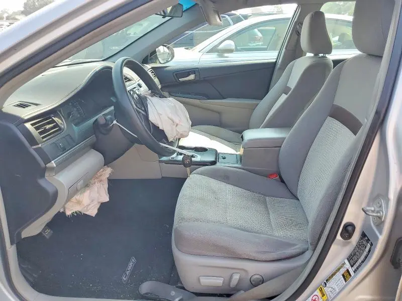 2013 TOYOTA CAMRY LE  