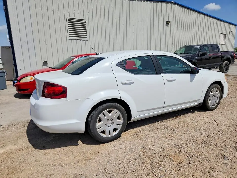 2013 DODGE AVENGER SE  