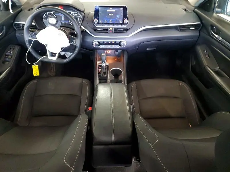 2022 NISSAN ALTIMA SV  