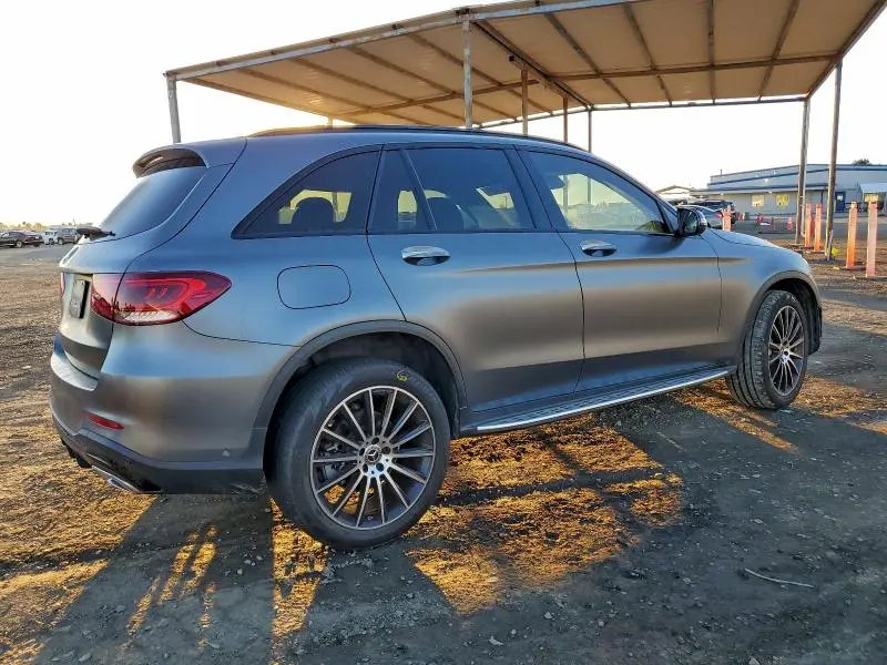 2022 MERCEDES-BENZ GLC 300  