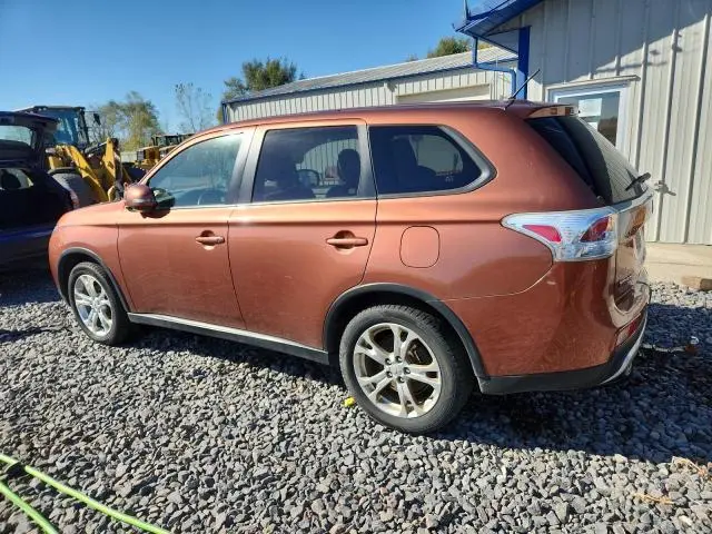 2015 MITSUBISHI OUTLANDER SE