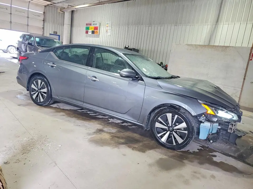 2019 NISSAN ALTIMA SV  