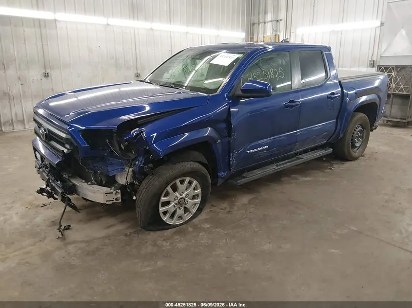 2025 TOYOTA TACOMA SR5