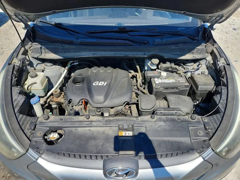 2015 HYUNDAI TUCSON SE  