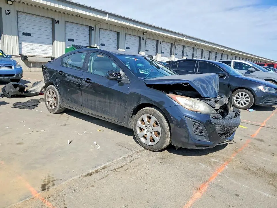 2010 MAZDA 3   
