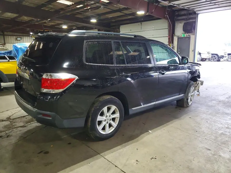 2013 TOYOTA HIGHLANDER PLUS  