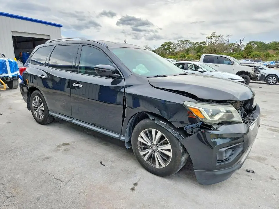 2017 NISSAN PATHFINDER S  
