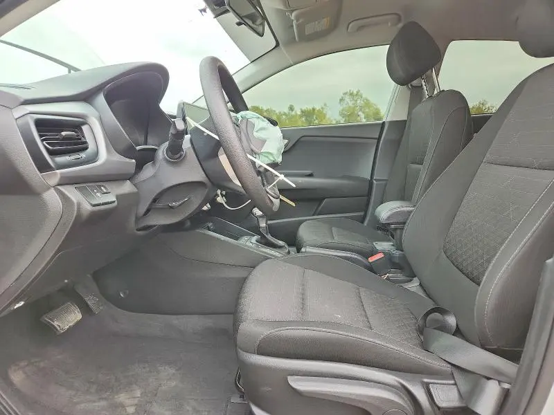 2023 KIA RIO LX  
