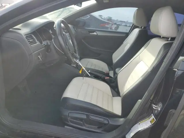 2016 VOLKSWAGEN JETTA SPORT  