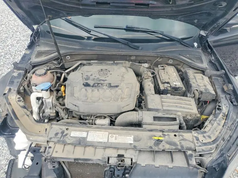 2018 VOLKSWAGEN PASSAT S/R-LINE  