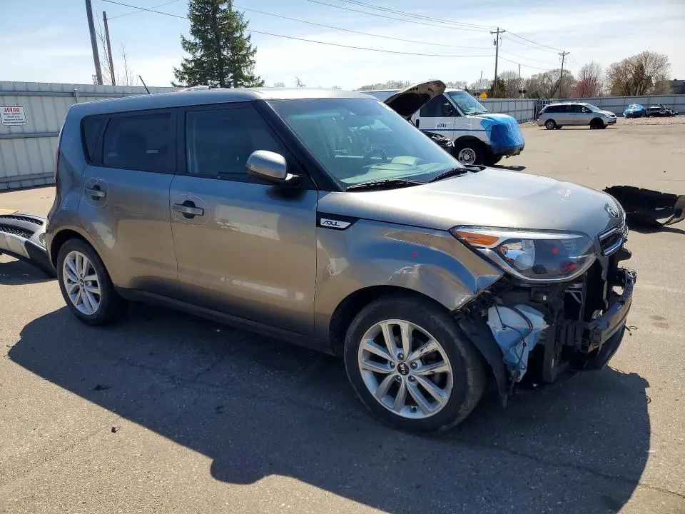 2018 KIA SOUL +  