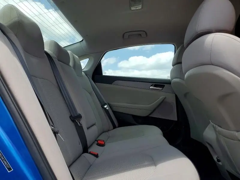 2018 HYUNDAI SONATA SE  